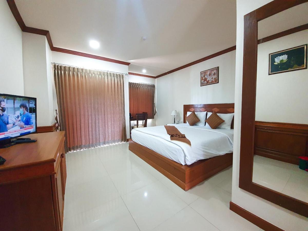 Airport Resort Phuket Nai Yang Beach Exterior foto