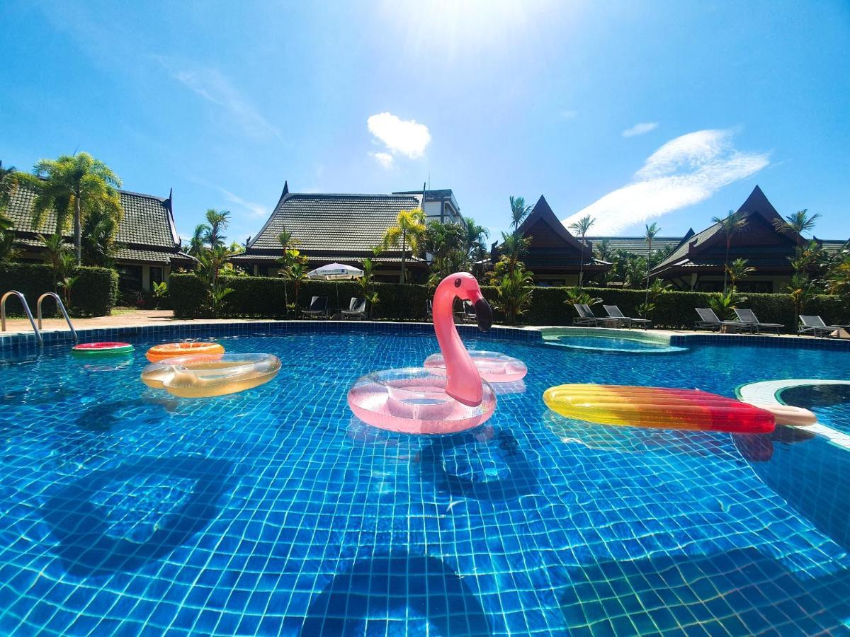 Airport Resort Phuket Nai Yang Beach Exterior foto