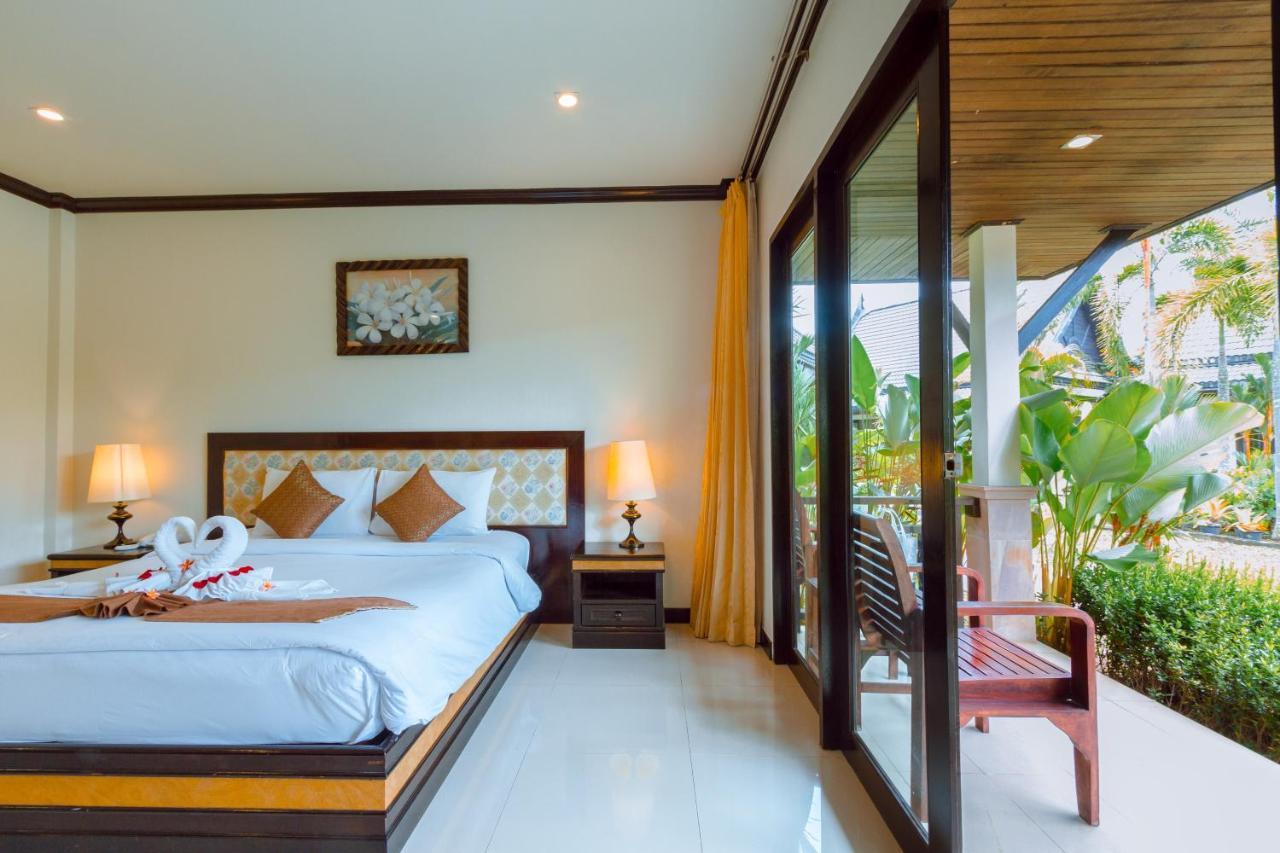 Airport Resort Phuket Nai Yang Beach Exterior foto