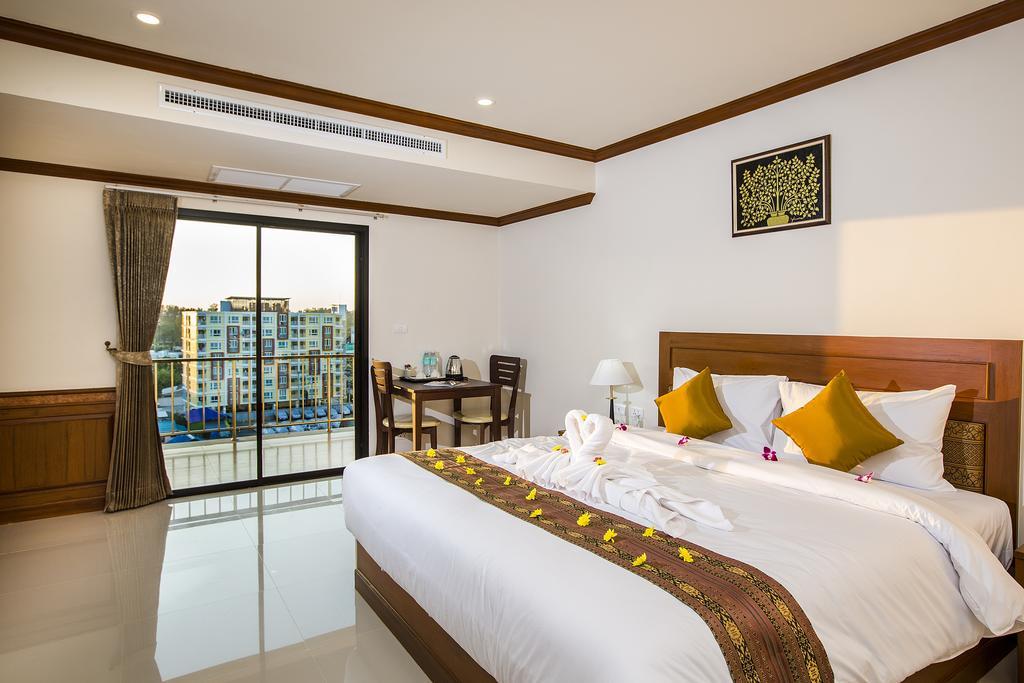 Airport Resort Phuket Nai Yang Beach Exterior foto
