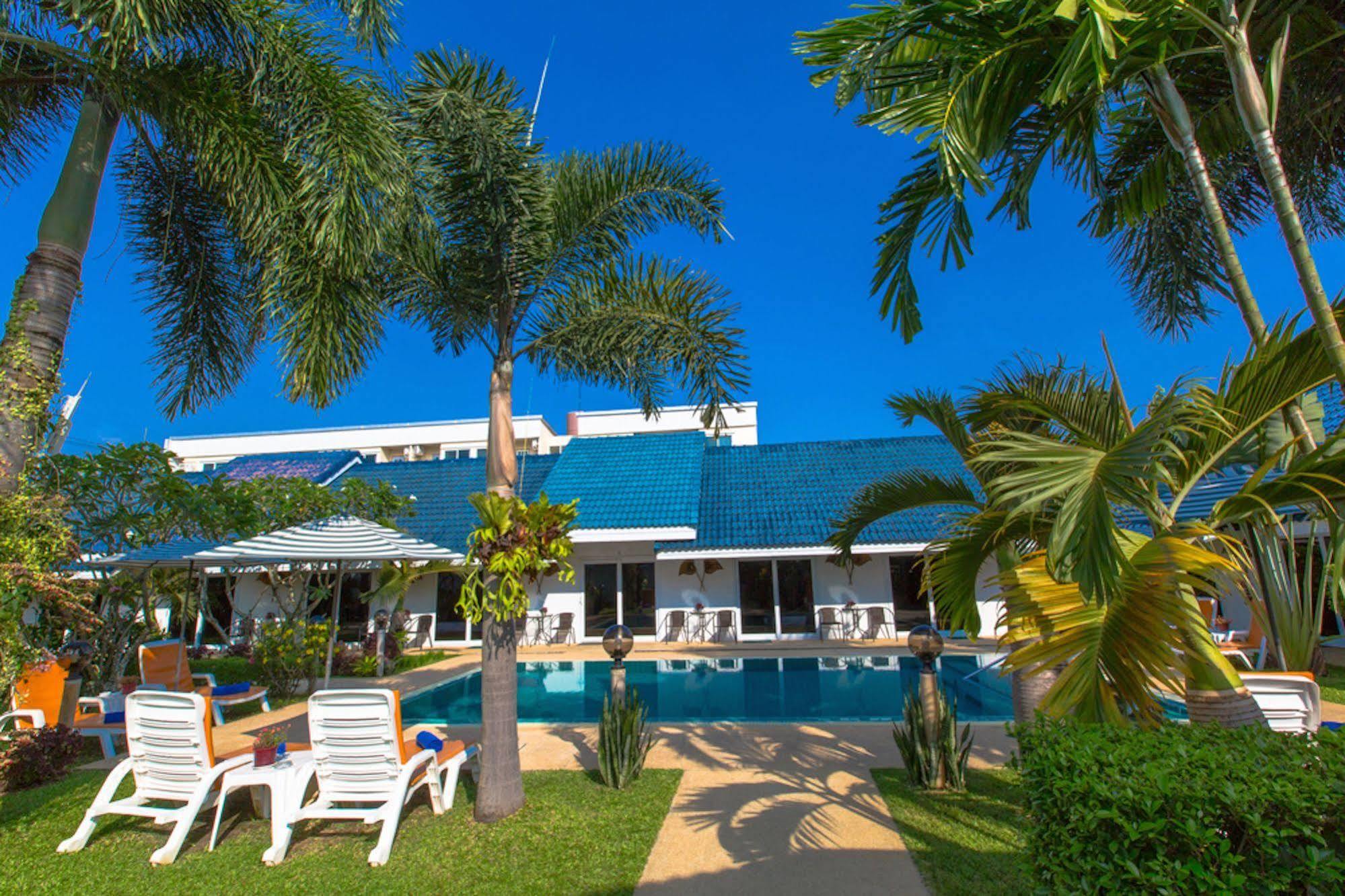 Airport Resort Phuket Nai Yang Beach Exterior foto